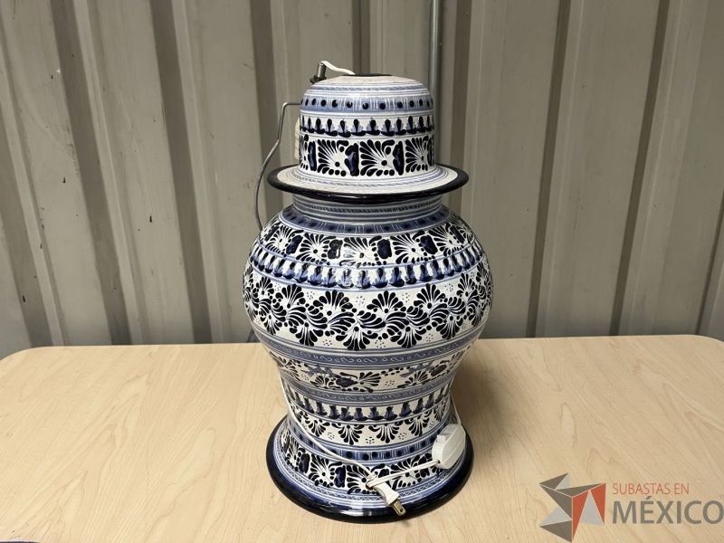 Lote 015 - 4 Jarrones Decorativos - Imagen 5