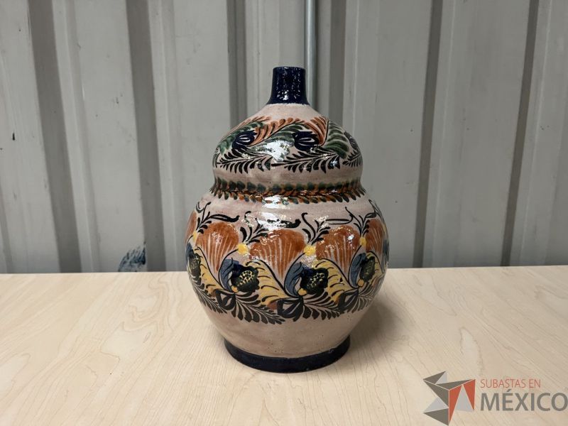Lote 015 - 4 Jarrones Decorativos - Imagen 7