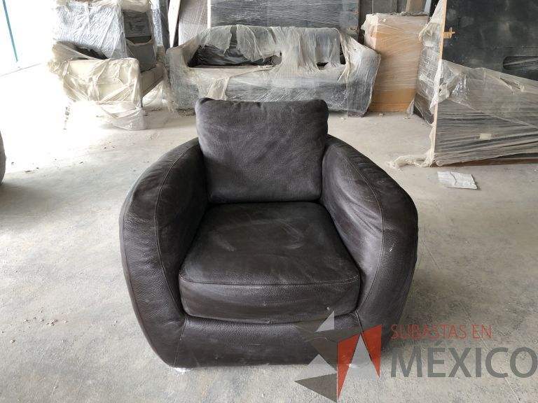 Lote 001 - Lote con 63 Artículos, Sillas, Escritorios, Sillones, etc... - Imagen 32