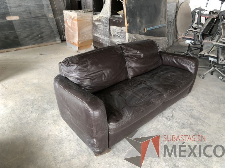 Lote 001 - Lote con 63 Artículos, Sillas, Escritorios, Sillones, etc... - Imagen 37