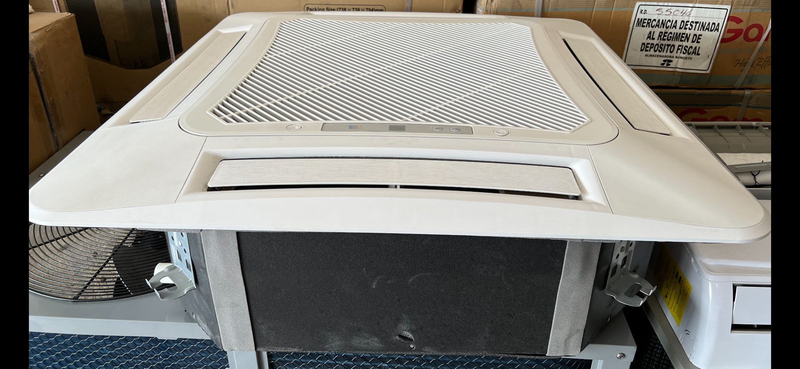 Lote 006 - 15 Equipos de aire acondicionado, Modelo BD4W-140(47)SAV - Imagen 2