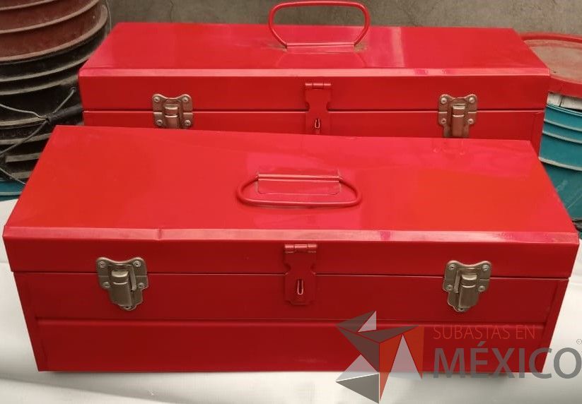 Lote 012 - Lote con 5 piezas de cajas metálicas para herramientas - Imagen 14